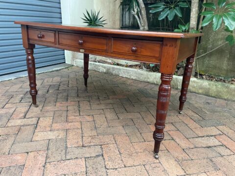 19th Century English Desk - Antique Furniture for sale