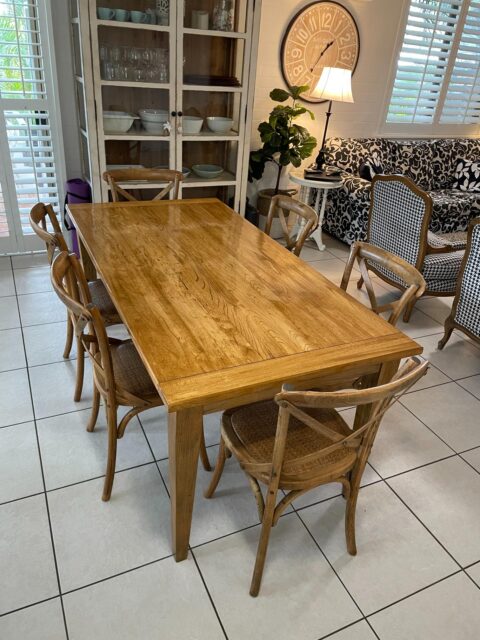 Dining table refinishing service on the Sunshine Coast and in Brisbane