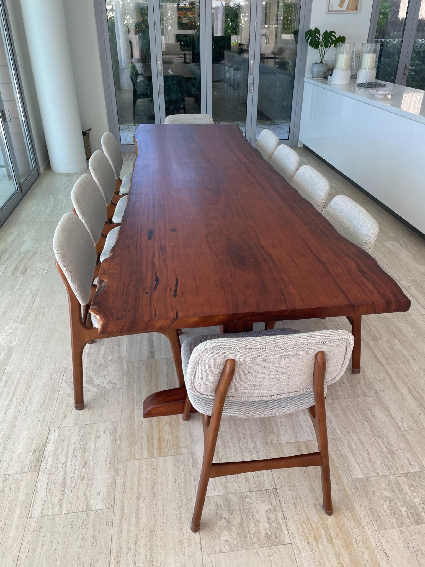 Dining table refinishing service on the Sunshine Coast and in Brisbane
